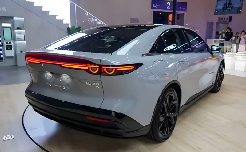 В Китае Mazda EZ-60 собрала более 26 тысяч заказов и дебютировала на выставке в Чунцине