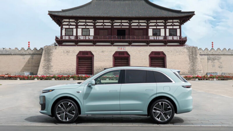 В Китае BYD и ведущие автопроизводители сокращают сроки оплаты для повышения стабильности цепочки поставок после давления регуляторов