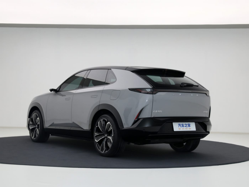 В Китае анонсирован запуск Mazda EZ-60 SUV в сентябре, собрано свыше 26 000 предварительных заказов.