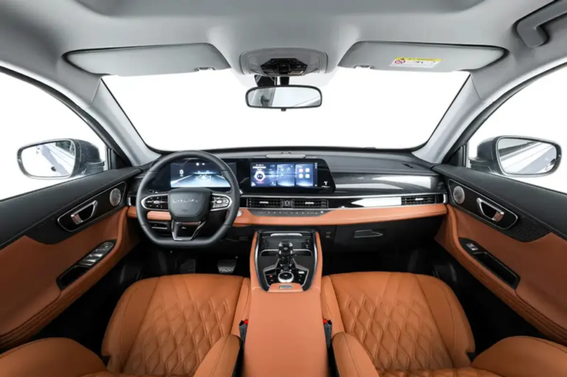В Китае презентован Chery Tiggo 7 Sport с дизайном в стиле Land Rover, стартовавший вместе с Tiggo 7 Plus от 12 250 долларов США