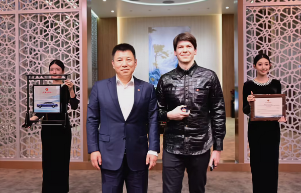 В Китае подержанный автомобиль Hongqi класса люкс установил новый рекорд экспорта Китая
