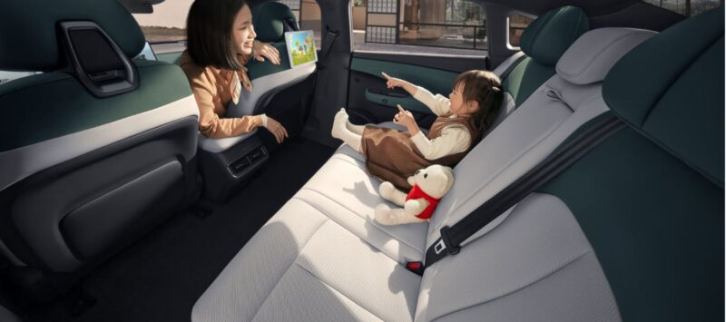 В Китае Nissan планирует запустить N7 - свой первый электромобиль на базе платформы Dongfeng.