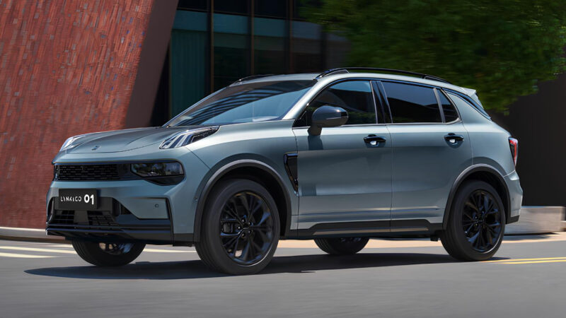 В Китае стартовали продажи компактного кроссовера Lynk & Co 01 2025 года с скидкой 4 320 долларов США