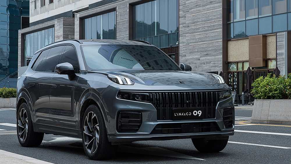 lynk & co 09 кроссовер сбоку спереди серый казахстан старт предзаказов