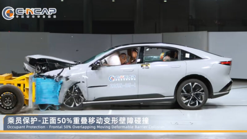 В Китае седан Mazda EZ-6 EV получил пять звезд в краш-тесте C-NCAP
