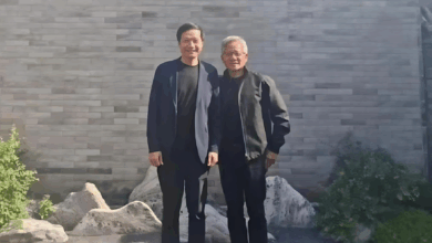 В Китае CEO Nvidia Дженсен Хуан появился на неофициальном фото с Лэй Цзюнем из Xiaomi перед предстоящим визитом в Пекин В Китае CEO Nvidia Дженсен Хуан появился на неофициальном фото с Лэй Цзюнем из Xiaomi перед предстоящим визитом в Пекин