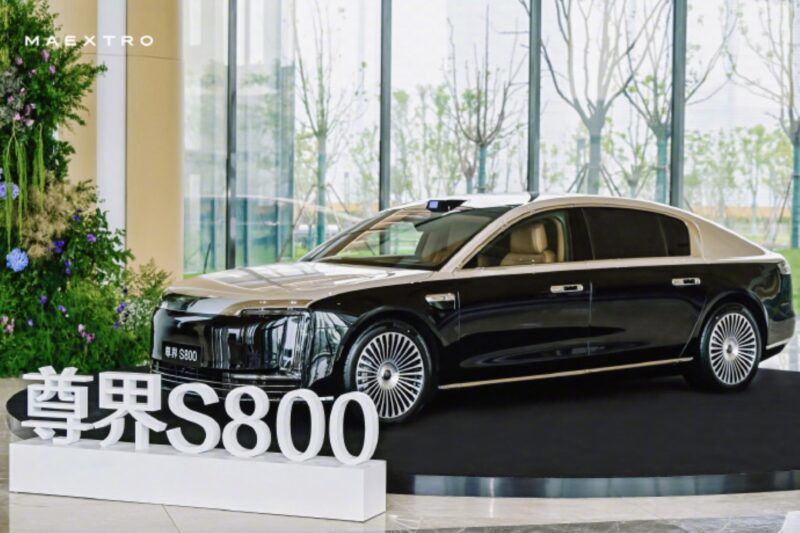 В Китае флагманский седан Huawei Maextro S800 набрал 6 500 заказов за 30 дней.