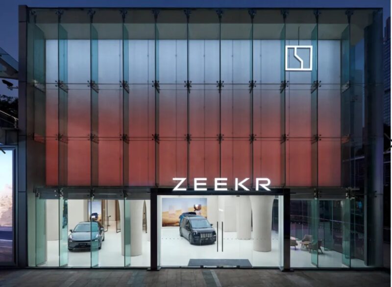 В Китае Zeekr столкнулась с проверками из-за продажи подержанных автомобилей с нулевым пробегом