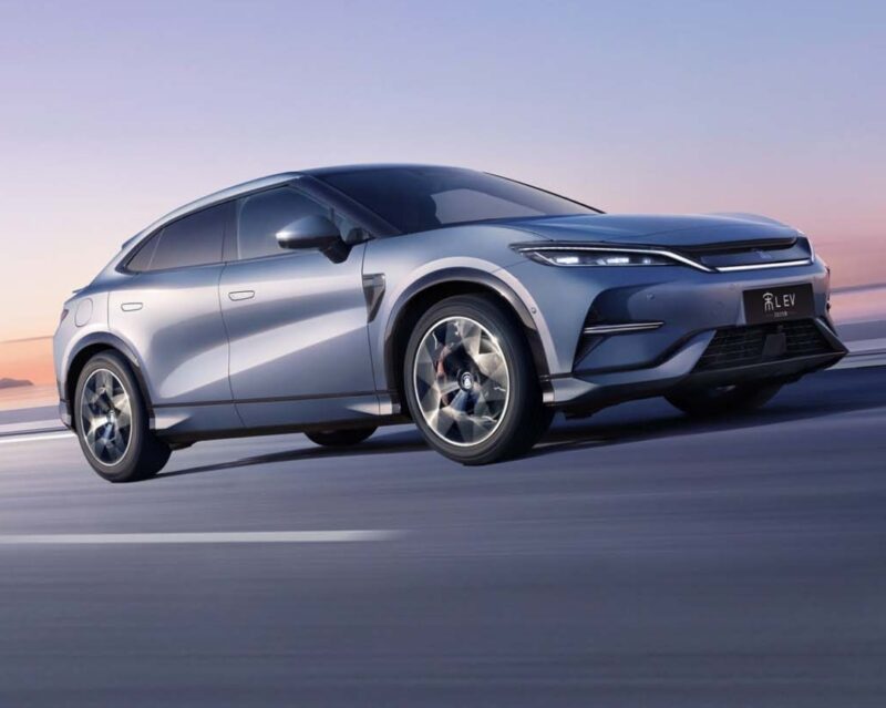 В Китае представлена новая спортивная версия BYD Song L GT в линейке SUV