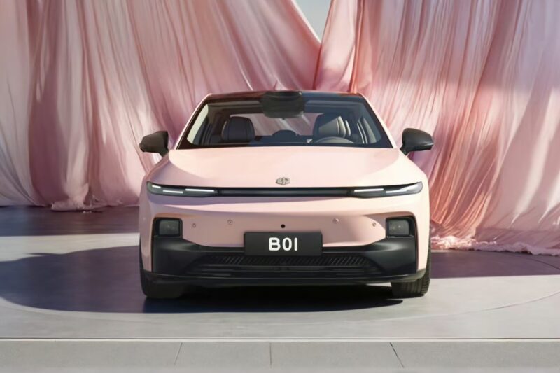 В Китае представлен седан Leapmotor B01 с запасом хода от 430 до 650 км