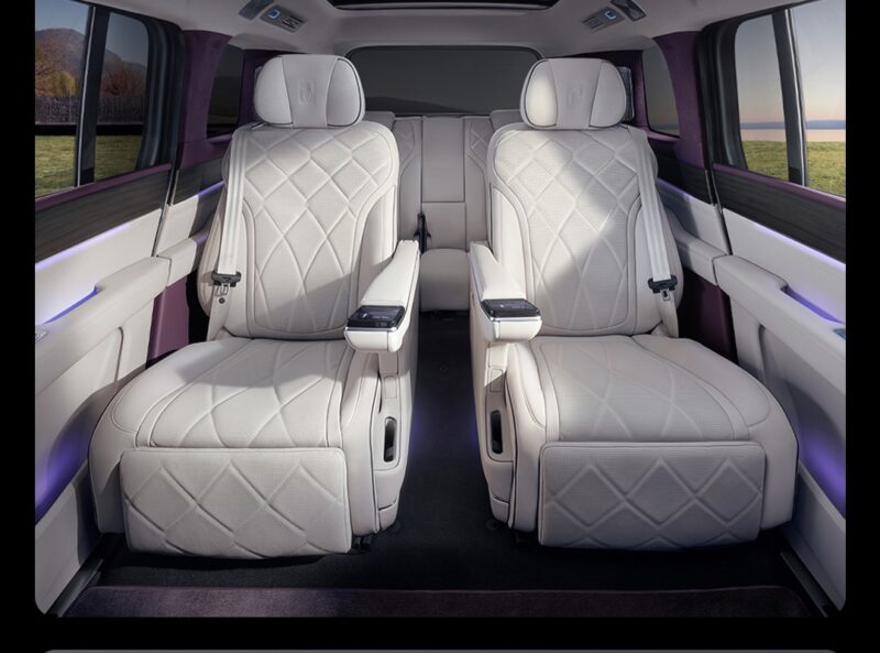 В Китае 31 июля откроется предзаказ BYD Yangwang U8L Dingshi Edition