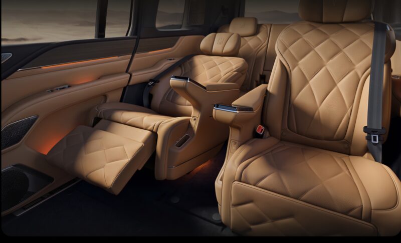 В Китае 31 июля откроется предзаказ BYD Yangwang U8L Dingshi Edition