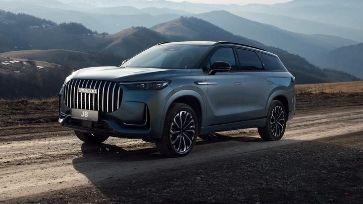 В России неожиданно переписали цены на кроссовер Jaecoo J8. Сколько он стоит В России неожиданно переписали цены на кроссовер Jaecoo J8. Сколько он стоит