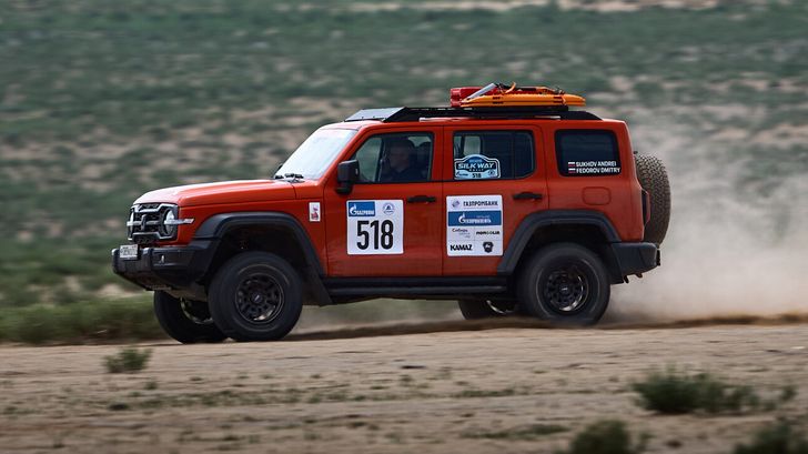 Танк 300 на ралли 