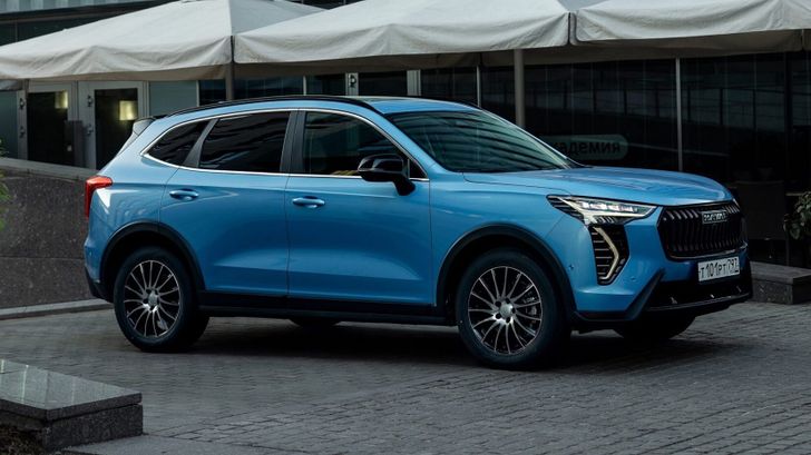 Самые популярные кроссоверы и внедорожники названы в России