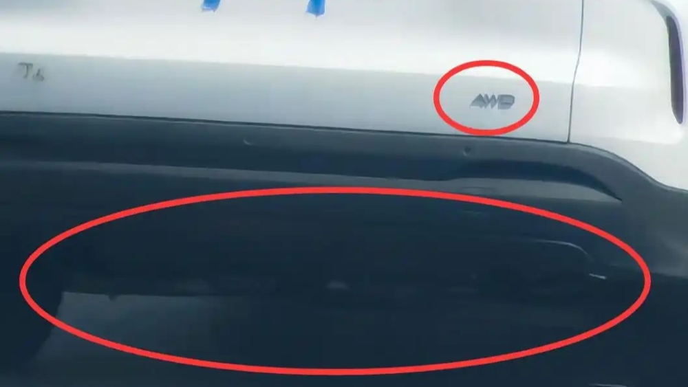 tenet T4 3XT сзади сбоку в Китае