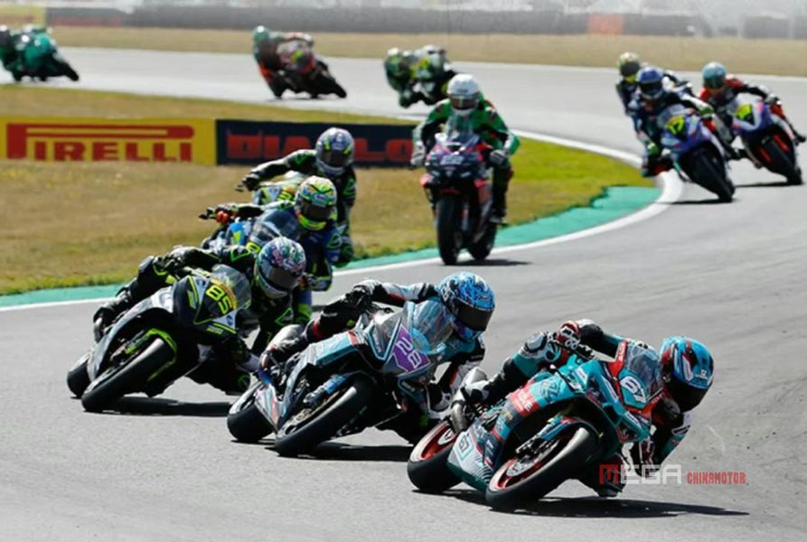 Kove 450RR соревновался в британском BSB и занял пятое место в группе Sportbike Group Kove 450RR в BSB China Motorcycle News Mega Chinamotor 04