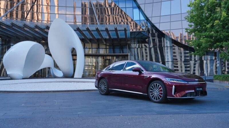 В Китае Chery Fulwin A9L стартовал с 50 287 заказами за сутки после глобальной презентации в Пекине