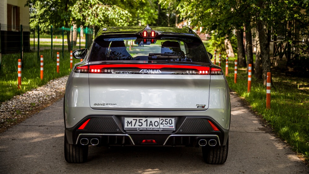 Dongfeng Mage сзади