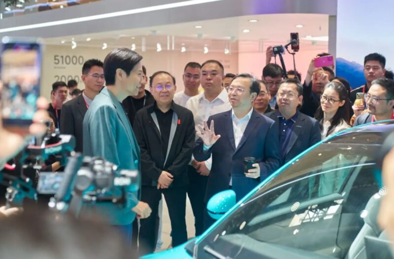 В Китае глава BYD посетил завод Xiaomi Auto по приглашению Лэй Цзюня, данные утекли в сеть