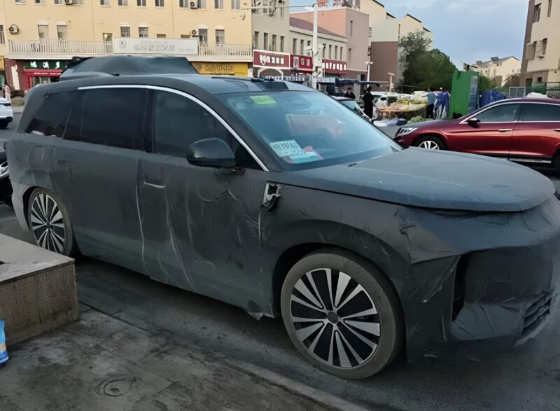В Китае замечен замаскированный крупный SUV BYD Dynasty, запуск ожидается к концу 2025 года