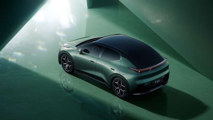 В Китае Lynk & Co представила доступную модель Z20 с запасом хода 430 км за 15 200 долларов