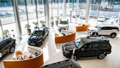 В России Toyota снова лидирует в продажах, опережая китайские бренды и укрепляя свои позиции.