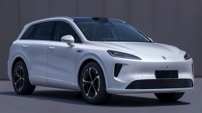 В Китае Huawei запустит пятый бренд электромобилей с SUV Shangjie H5 от SAIC в сентябре, представлена силовая установка
