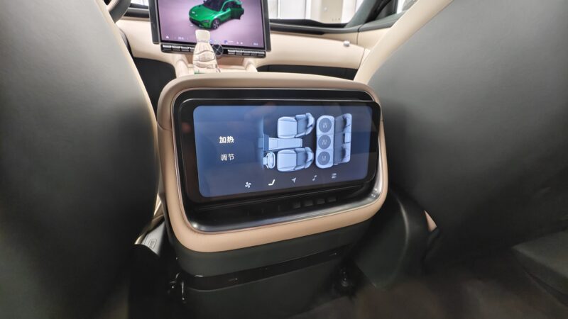 В Китае представили Xiaomi SU7 Max: справится ли 570-сильный SUV с ожиданиями семейных водителей?