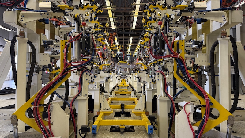 MotorINVEST CONVEYOR LINE
