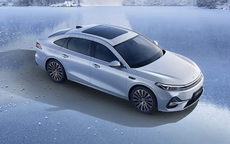 В Китае стартовал предзаказ Geely Galaxy A7 PHEV с ценой от 14 500 долларов