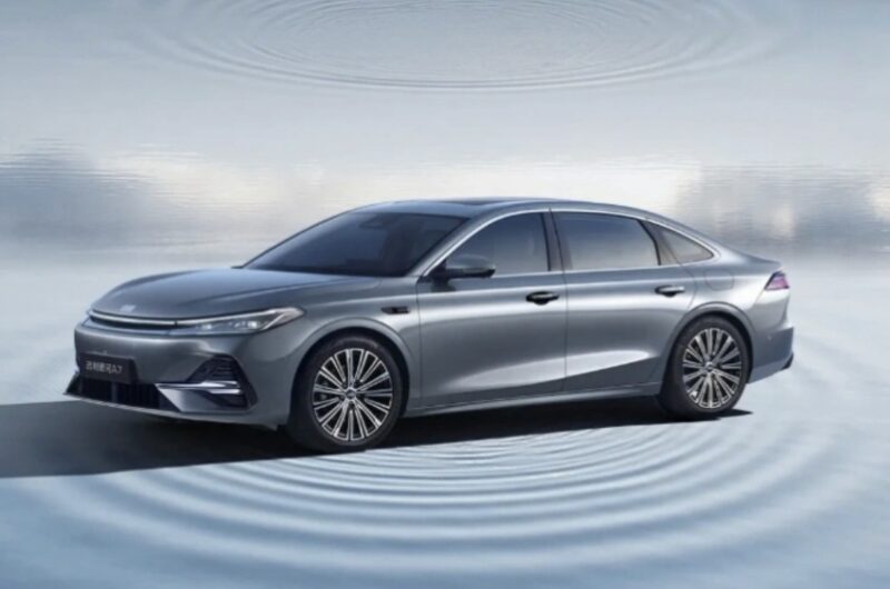 В Китае стартовал предзаказ Geely Galaxy A7 PHEV с ценой от 14 500 долларов