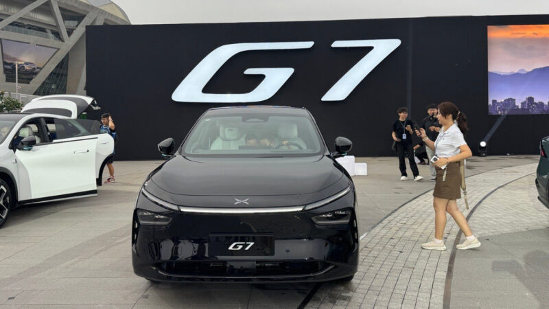 В Китае запущен электрический внедорожник Xpeng G7