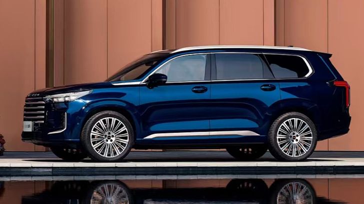 Продажи обновленного перекрестка VX, который должен появиться в России, начались. Цена будет приятно удивить Продажи обновленного перекрестка VX, который должен появиться в России, начались. Цена будет приятно удивить