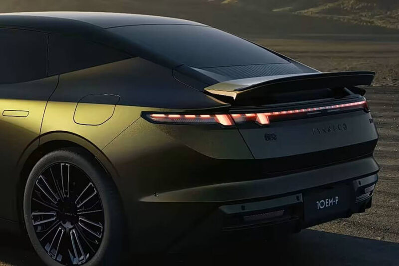 В Китае начнутся предварительные продажи гибрида Lynk & Co 10 EM-P PHEV по цене от 28 000 долларов с 11 августа