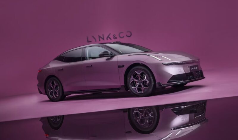 В Китае начнутся предварительные продажи гибрида Lynk & Co 10 EM-P PHEV по цене от 28 000 долларов с 11 августа
