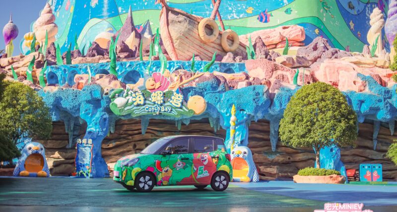В Китае с конвейера сошел 1,7-миллионный Wuling Hongguang Mini EV