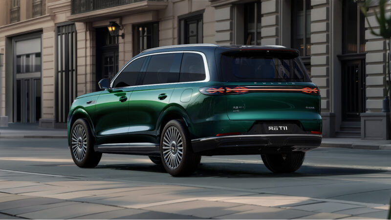 В Китае начался предзаказ Chery Fulwin T11 EREV с 30-дюймовым экраном, выход в сентябре