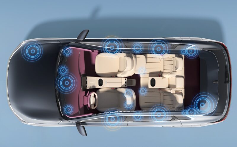 В Китае начались предварительные продажи Dongfeng Aeolus L8 PHEV с заявленной дальностью хода до 2245,3 км по цене от 18 100 долларов.