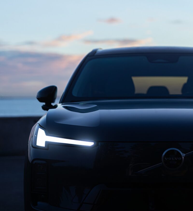В Китае начались предпродажи гибридного Volvo XC70 местного производства от 41 900 долларов.