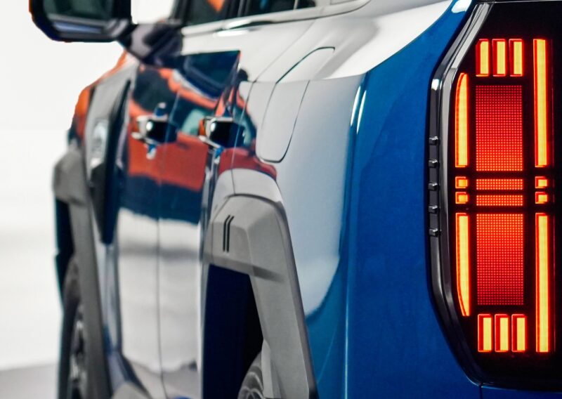 В Китае начались предварительные продажи внедорожника Jetour Zongheng G700 PHEV с 751 л.с. и глубиной преодоления брода 970 мм