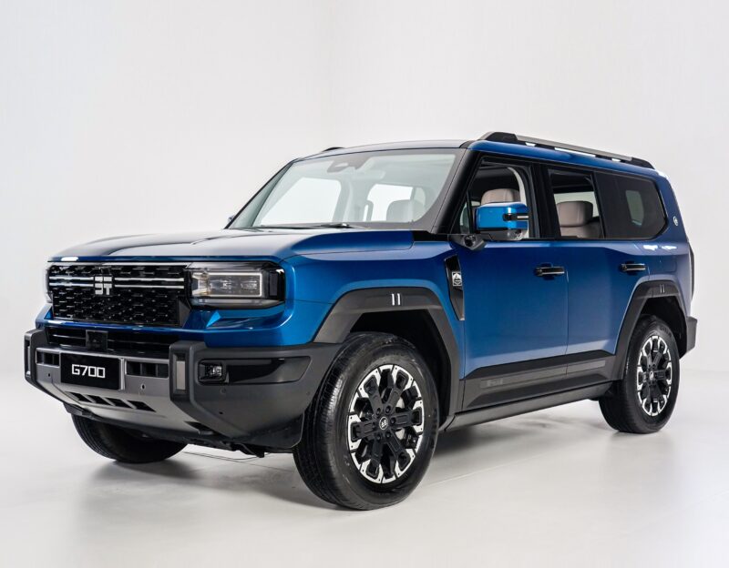 В Китае начались предварительные продажи внедорожника Jetour Zongheng G700 PHEV с 751 л.с. и глубиной преодоления брода 970 мм