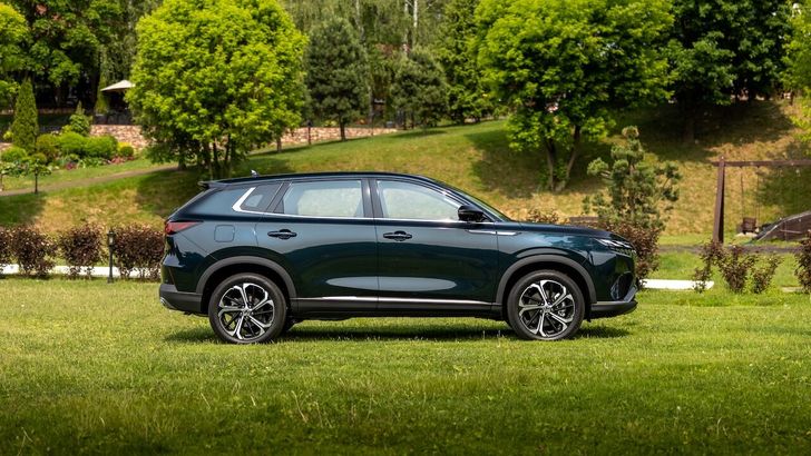 Dongfeng Огромный Dongfeng Огромный