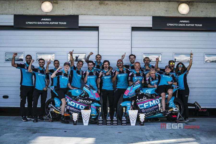 Команда Cfmoto Aspar выиграла двойной на Гран -при Мишлен в Венгрии CFMOTO ASPAR Команда выиграла вдвое на Гран -при Мишлен Гран -при Венгрии Китая Mega Chinamotor 05