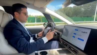 В России глава минпромторга испытал новую модель Li Auto для российского рынка. В России глава минпромторга испытал новую модель Li Auto для российского рынка.