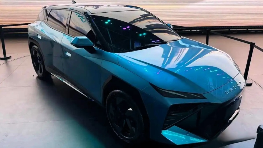 Omoda C3 Crossover на фронте в Китае