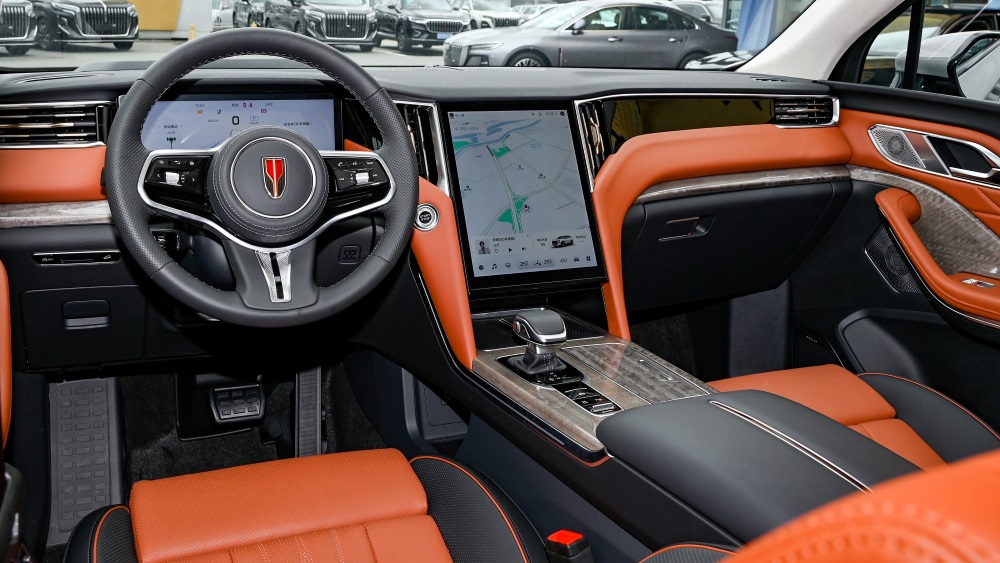 Hongqi HS7 Crossover Interior