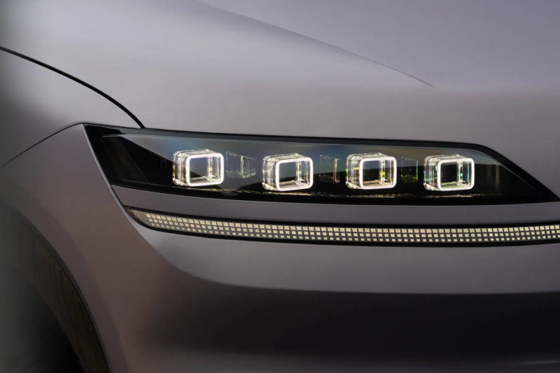 В Китае представлен первый электромобиль Hyundai — кроссовер EO, который выйдет в сентябре