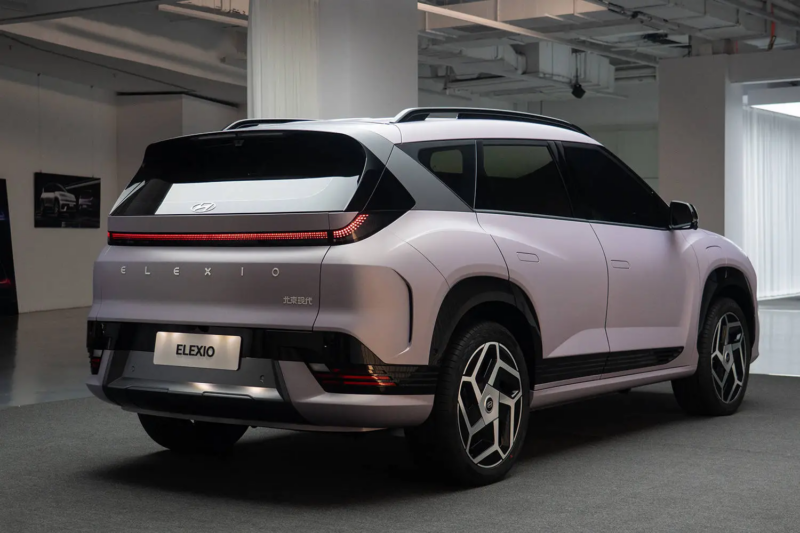 В Китае представлен первый электромобиль Hyundai — кроссовер EO, который выйдет в сентябре