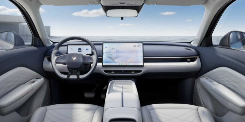 В Китае BAIC показал салон конкурента BYD Seagull — хэтчбека Arcfox T1 класса A0
